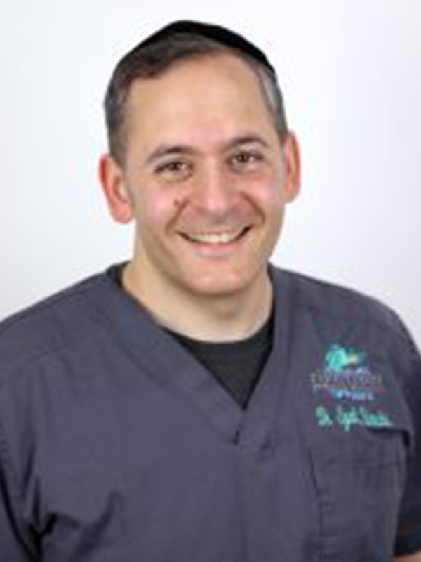 Dr Eyal Simchi